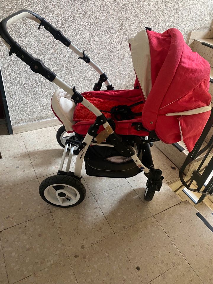 Kinderwagen/ Kinderküche / Mädchen Klamotten Paket 62/68 in Berlin