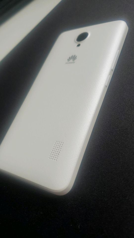 Huawei Y635 in gutem Zustand Quad Core in Herford