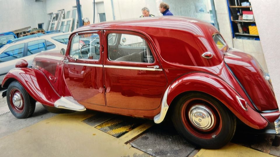 Citroën Traction Avant 15/Sex hydr. LPG eingetr. Motor revisiert in Geldern