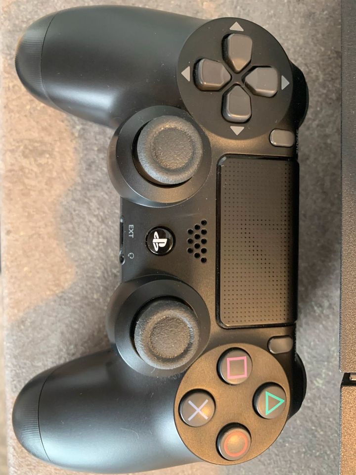 Sony PlayStation 4 500 GB [inkl. Wireless Controller] in München