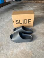 YEEZY SLIDES GRANITE 46 Hessen - Gelnhausen Vorschau