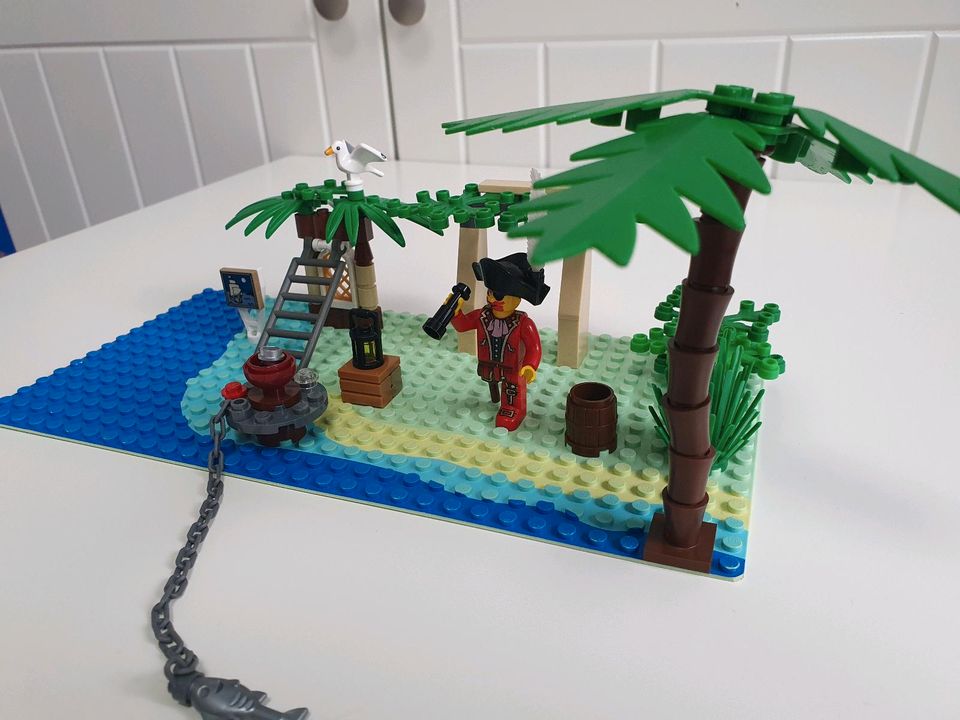 2 Legosets Ritter und Pirat in Wismar