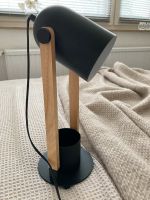 Tischlampe Schwarz matt Holz fast NEU Höhe ca 40cm Niedersachsen - Langenhagen Vorschau