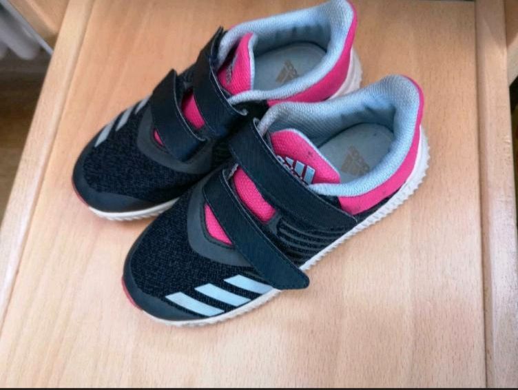 Adidas Sport Sneakers Gr. 28 in Bramsche