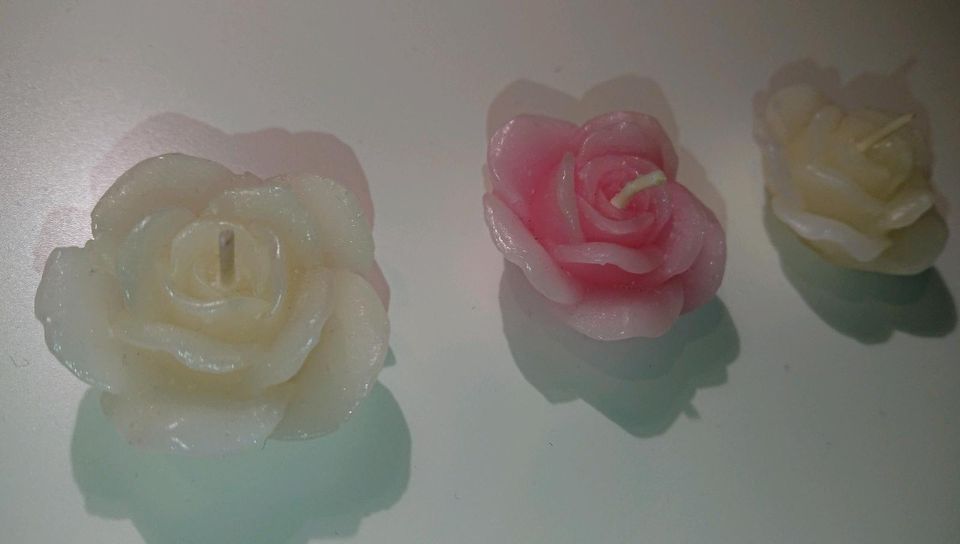 3 kleine Schwimmkerzen Rosen Blüten rosa vanille romantisch NEU in Lingen (Ems)
