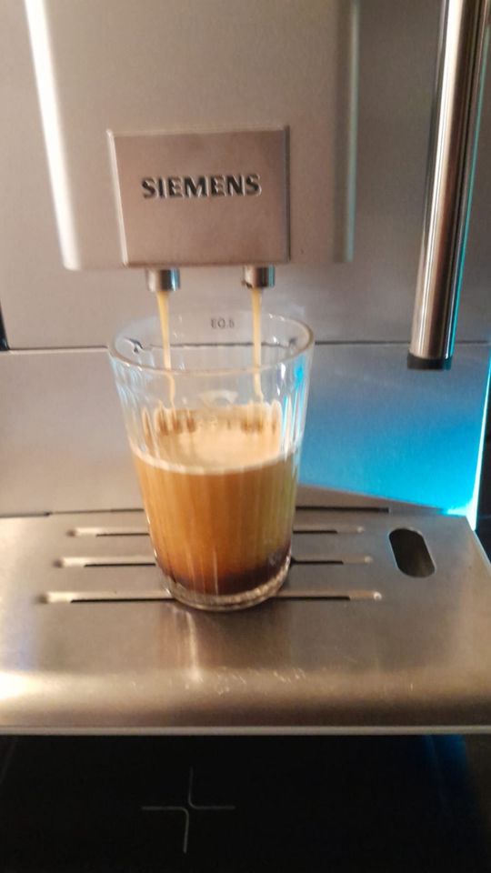 Wunderschöne Kaffeemaschine,Siemens EQ5,Kaffeevollautomat in Quickborn