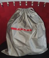 Prada Damen Schuhe Wildleder Sneaker Hohe Boots Gr. 38,5 Frankfurt am Main - Kalbach-Riedberg Vorschau