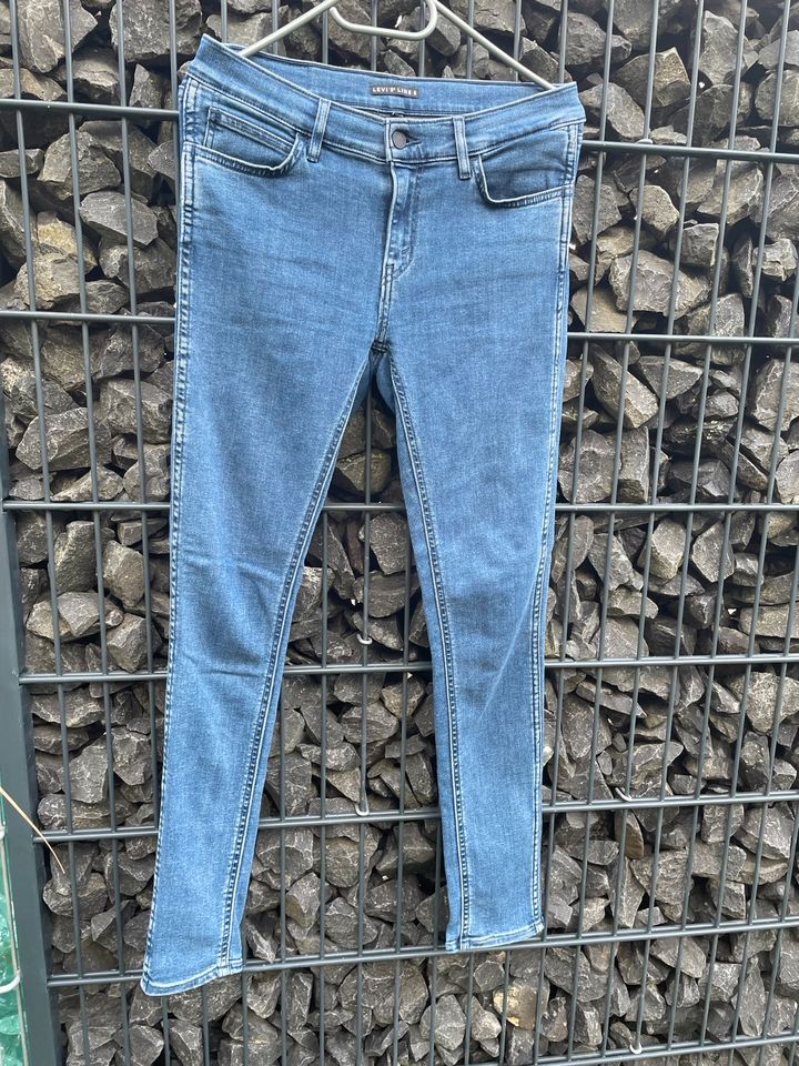 Levi's Line 8 größe 29, Levis Jeans für Damen in Nordrhein-Westfalen -  Langenfeld | eBay Kleinanzeigen ist jetzt Kleinanzeigen