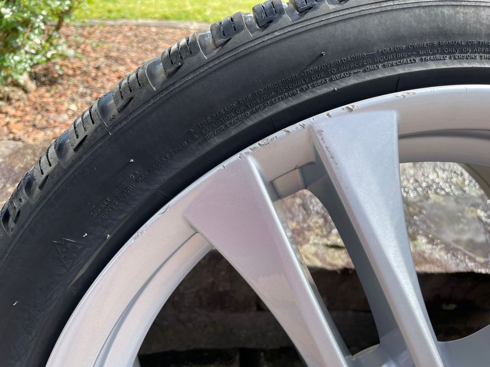 Hankook i cept evo3 225/40 R18 M+S Satz Winterräder BMW 1er in Wehretal