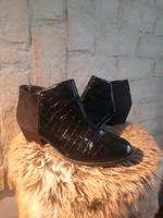 Stiefeletten, schwarz, H&M, Lack / Velour Sachsen-Anhalt - Halberstadt Vorschau