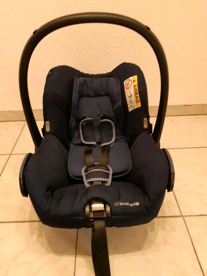 Maxi Cosi Kindersitz Citi blau in Neuenbürg