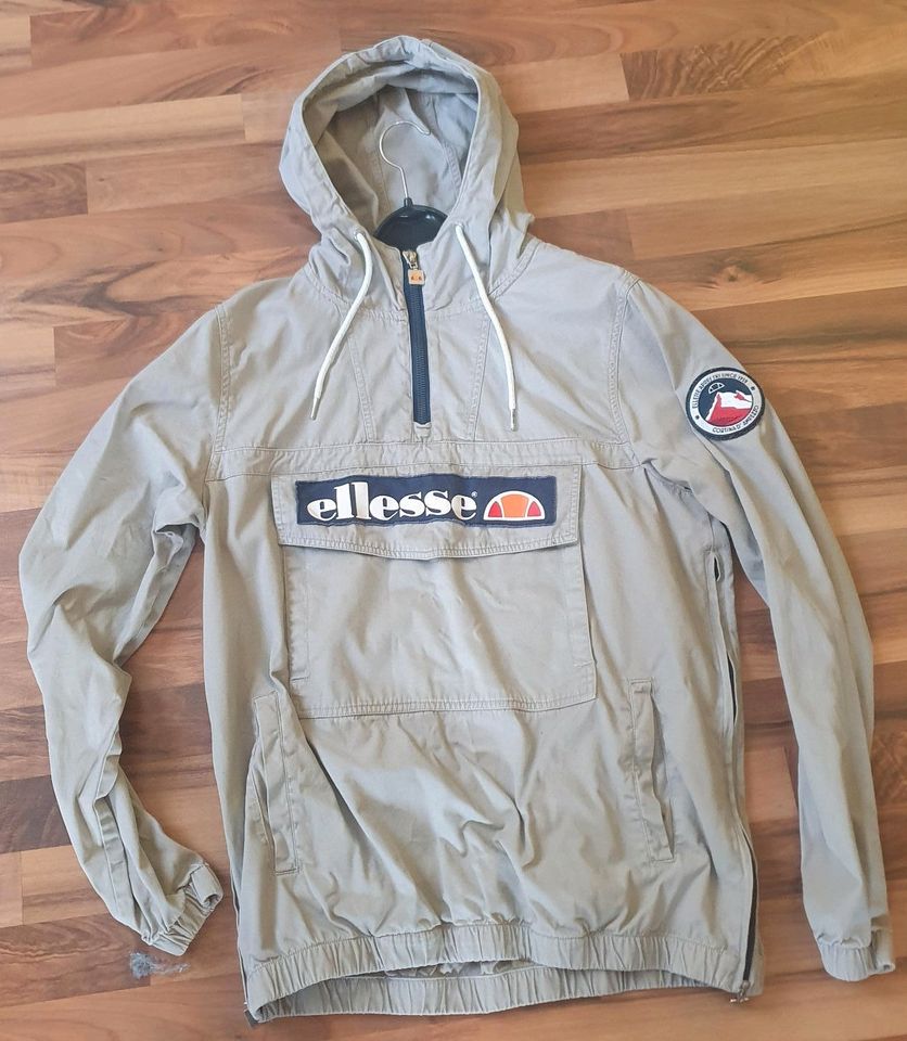 Ellesse Jacke. in Stadtroda