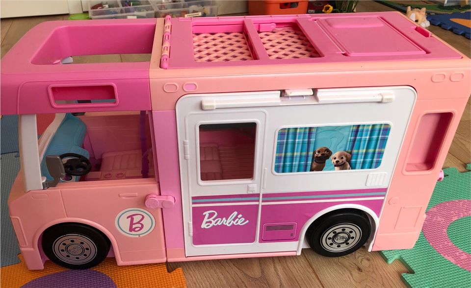 Barbie 3-in-1 Dreamcamper in Altrich