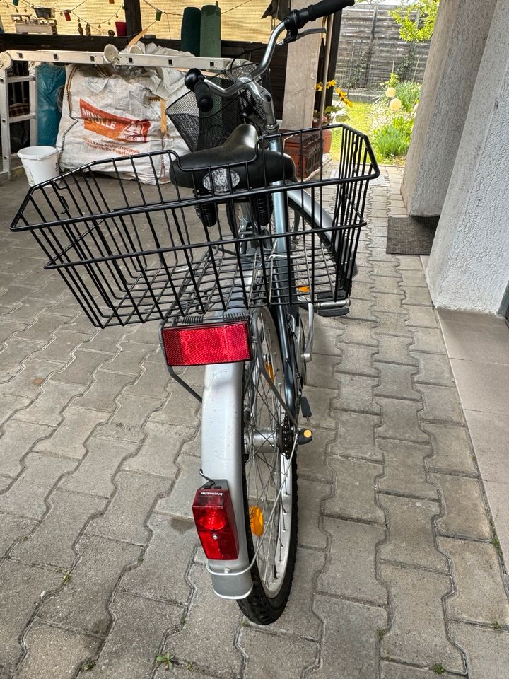 Damenfahrrad zu verkaufen in Sinsheim