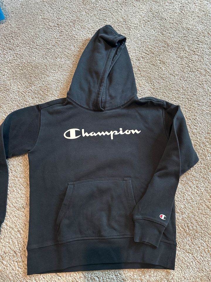 Champion Pullover in Wilhelmshaven