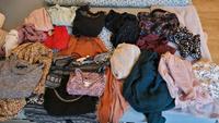 Only Vero Moda H&M - Kleidertüte Gr. S guter Zustand Nordrhein-Westfalen - Essen-Fulerum Vorschau