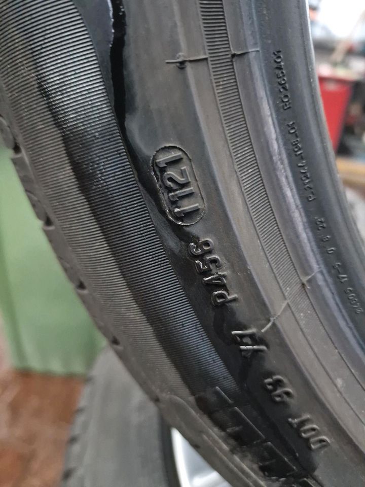 2 X Pirelli Cinturato 225/50/18 95 W Sommerreifen Runflat in Löchgau