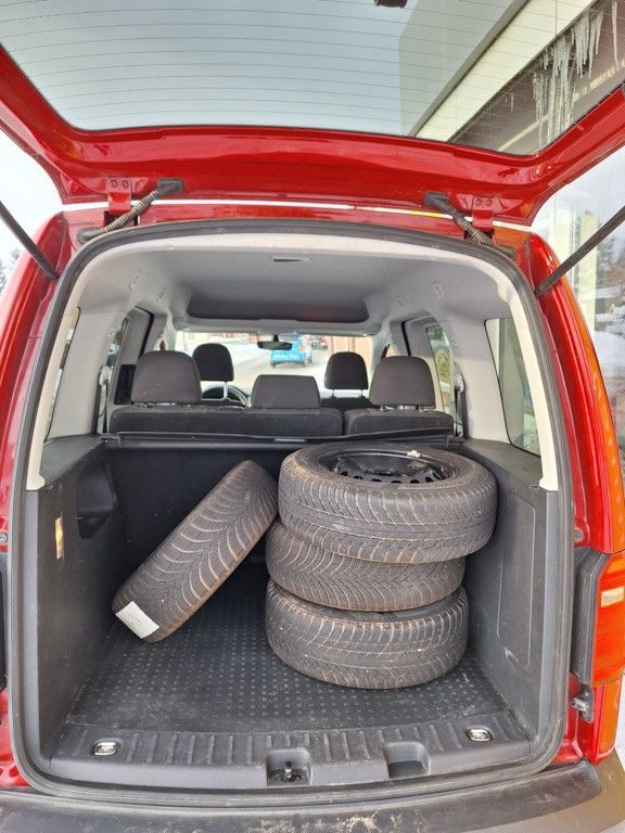 Volkswagen Caddy PKW Trendline BMT in Crottendorf Erzgebirge