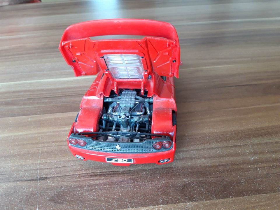 Modellauto Ferrari F50 1/18 BURAGO Vitrinenmodell in Syrgenstein