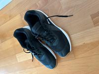 Turnschuhe Halle Puma, Größe 40,5 Baden-Württemberg - Freiberg am Neckar Vorschau