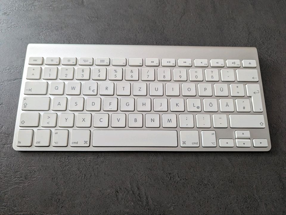 Apple Magic Keyboard A1314 in Cham