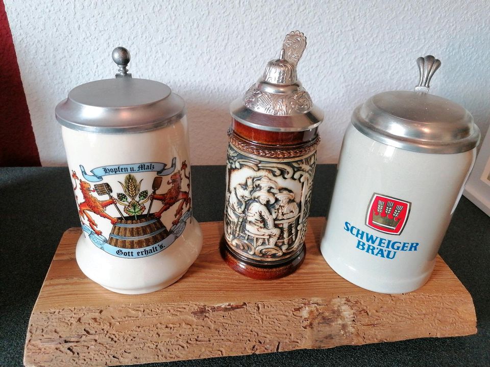 Bierkrug mit Zinndeckel in Helsa