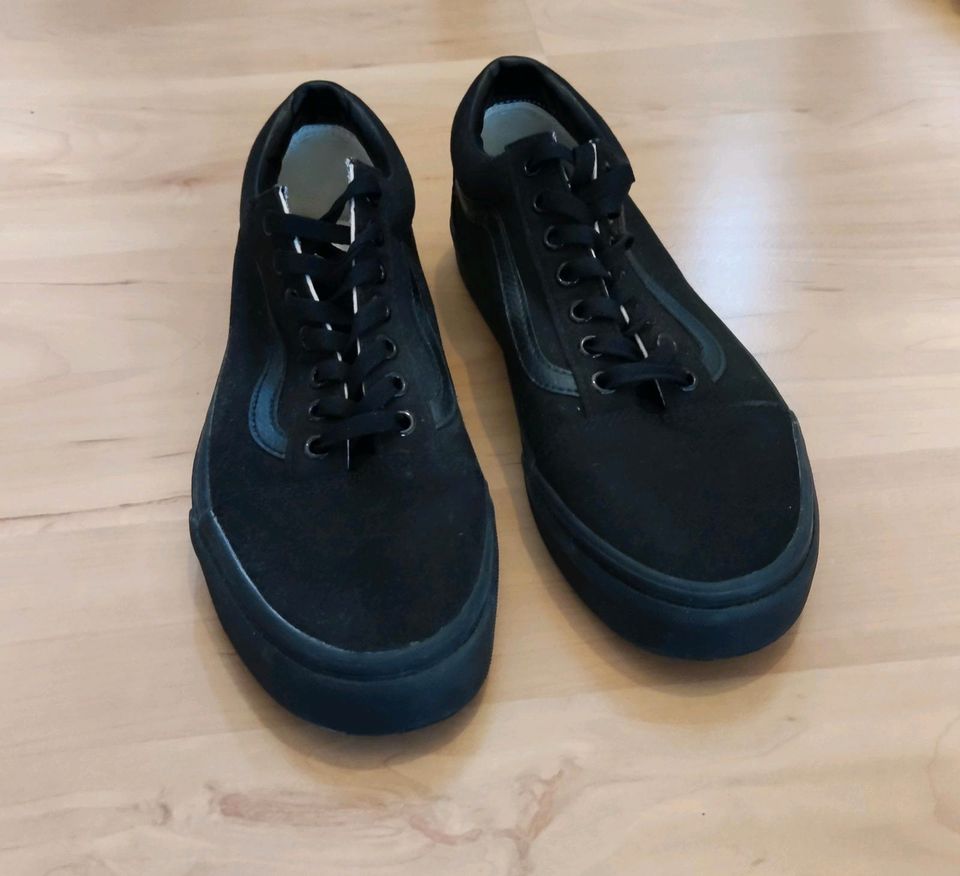 Vans Sneaker Größe 43 in schwarz wenig getragen Schuhe in Lonsheim