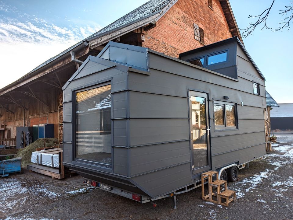 Tiny House SALE! hochklappbares Dach | 8,20m lang | Schafwolle in Schwendi