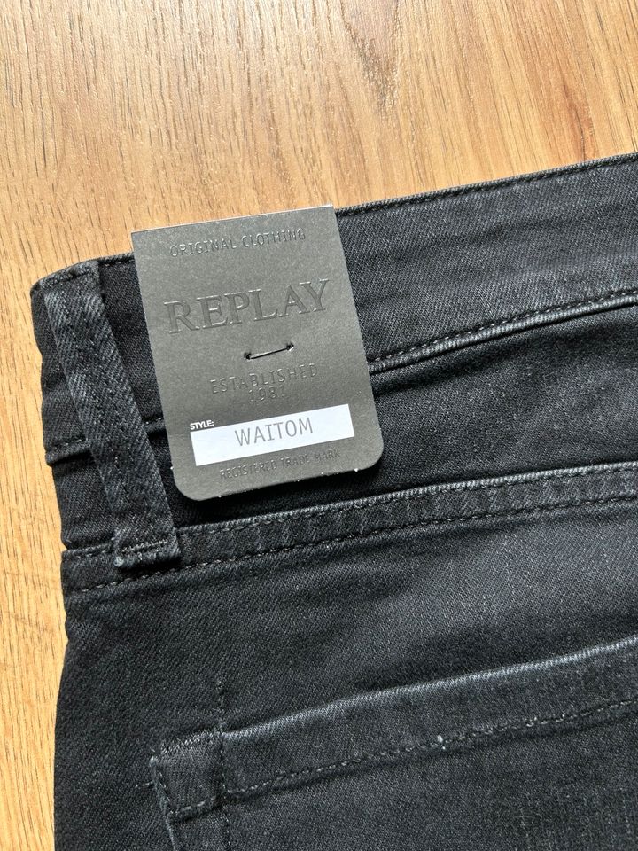 Neue Herren Replay straight leg Jeans. W34 L34. NP 139€ in München