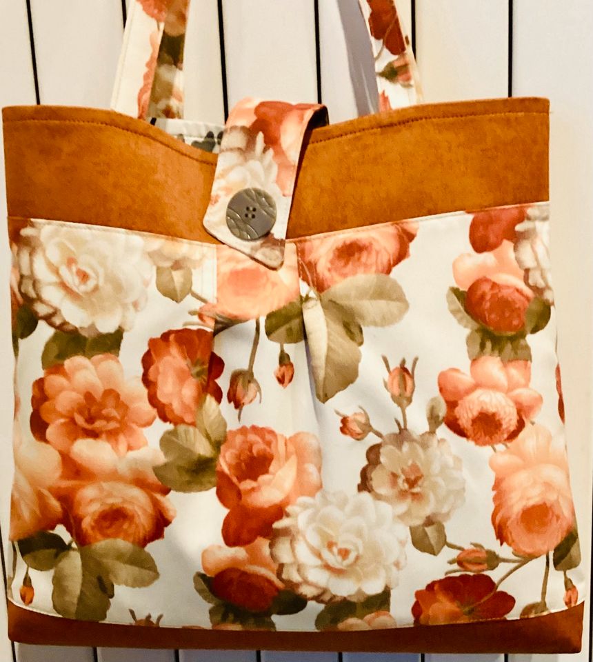 Wunderschöne selbstgenähte Stofftasche/Shopper mit Blumenmotiv in Unna