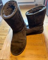 UGG UGS´s W Classic Short Leather 1006594 W/FEA Größe 39 Dithmarschen - Buesum Vorschau