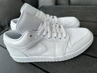 Air Jordan 1 - Sneaker low- weiß Gr. 43 Hessen - Fritzlar Vorschau