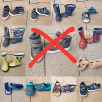 Schuhe Größe 25 (Hausschuhe,Gummi-&Winterstiefel,Spiderman,etc.) Bayern - Langweid am Lech Vorschau