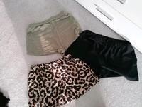 3er Set lockere Shorts Kurze Hose Sommershort Schwarz Leo Grün Bayern - Neustadt b.Coburg Vorschau