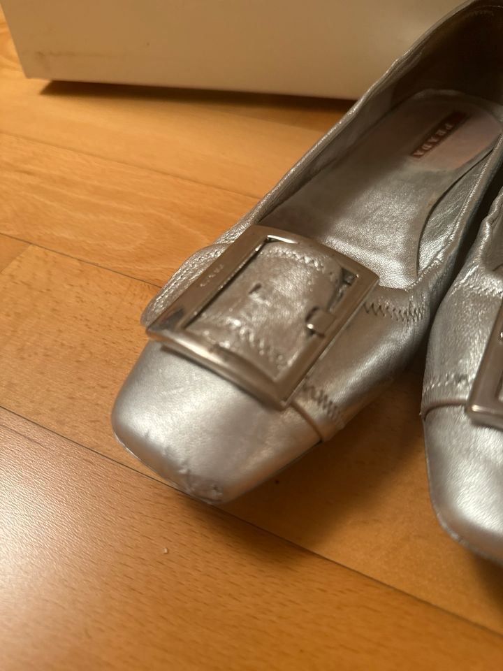 PRADA Ballerina Silber Gr. 36 1/2 in Karlsruhe