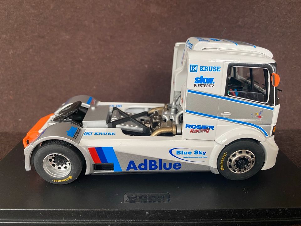 Fly GB Track Slotcar Mercedes Truck LP in Affalterbach  