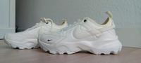 Fast neue Nike Schuhe ( 2 x getragen )Nur Abholung!! Nordrhein-Westfalen - Herdecke Vorschau