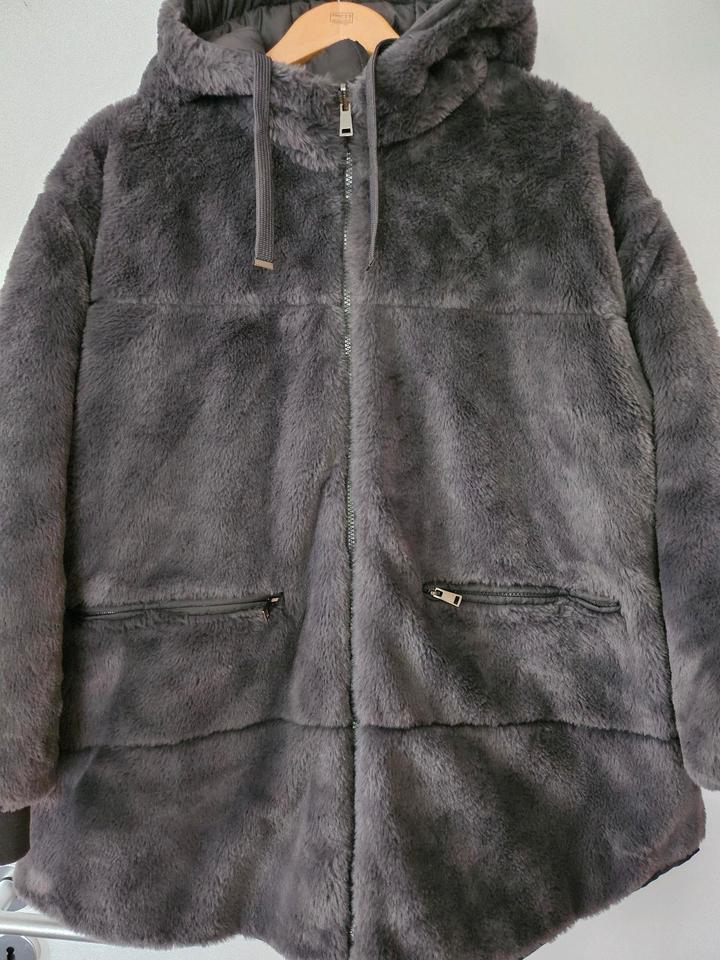Damen Wendejacke Gr. 44/46 in Grau / Damen Teddyjacke Gr. XXL in Dassendorf