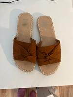 Braune Sommerschuhe Hessen - Gießen Vorschau