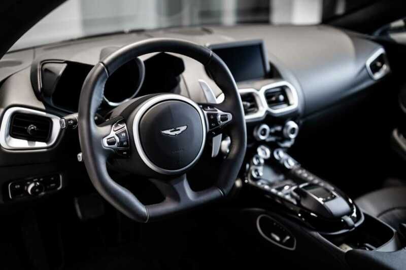 Aston Martin Vantage V8 Coupe - Carbon Bremsanlage - Top Sound in Pfullendorf