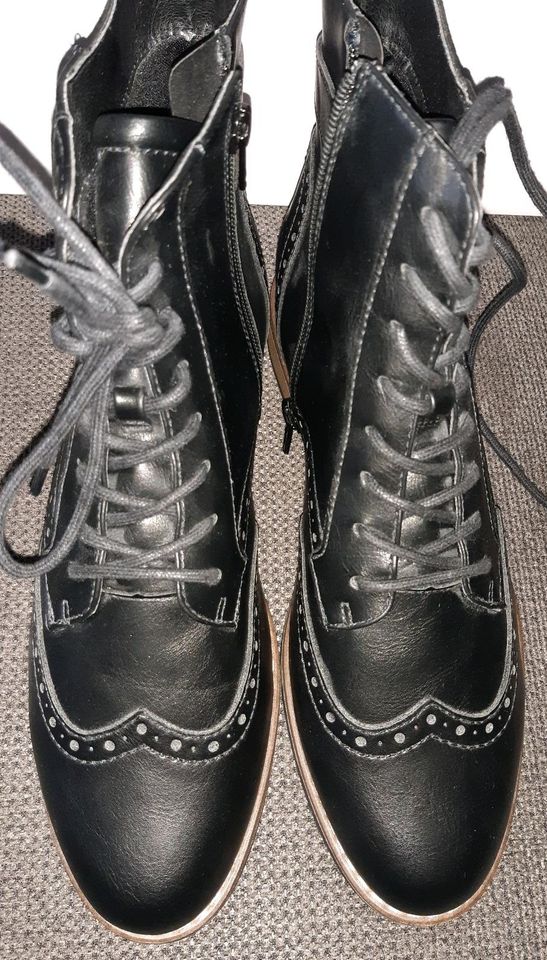 Stiefeletten Schnürboots Boots Gr. 41 (Farbe schwarz) NEU in Hagen