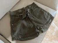 Amisu Shorts Khaki hoher Bund 40/38 Brandenburg - Falkensee Vorschau