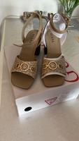 Guess Sandalen neu Gr 39 Brandenburg - Oranienburg Vorschau