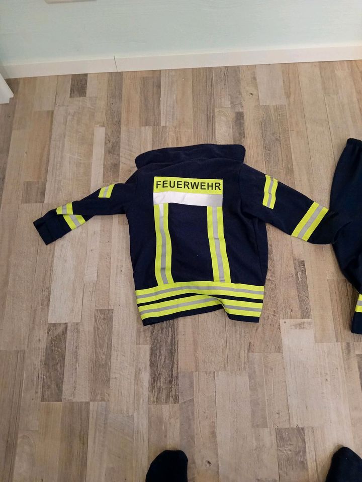 Feuerwehr Kinder Anzug Jacke und Hose in Lahnstein