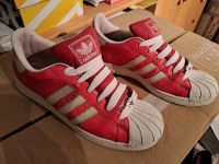 SUCHE Adidas Superstar Blau Glanz ab Größe 44  Suche Sachsen - Limbach-Oberfrohna Vorschau