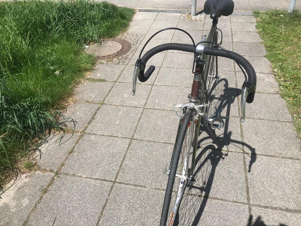 28 Zoll Herren Rennrad 12 Gang in München