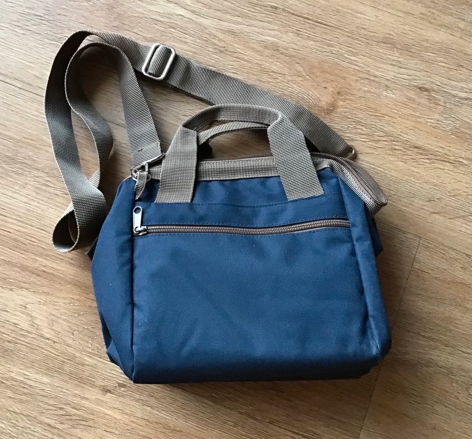Reisenthel Crossbody Bag“ für jeden Tag, Farbe blau in Wegberg