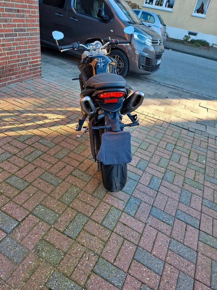 Triumph Street Triple 675 in Mönchengladbach