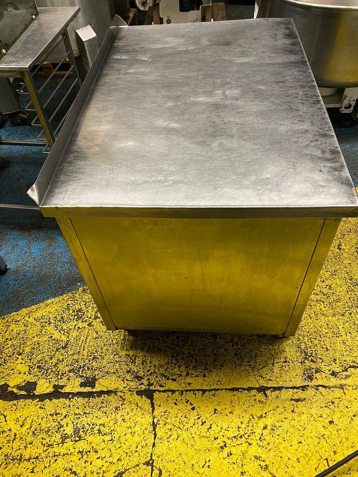 Edelstahl Arbeitstisch Tisch mit Ablagefläche auf Rollen 120x80cm in Bielefeld