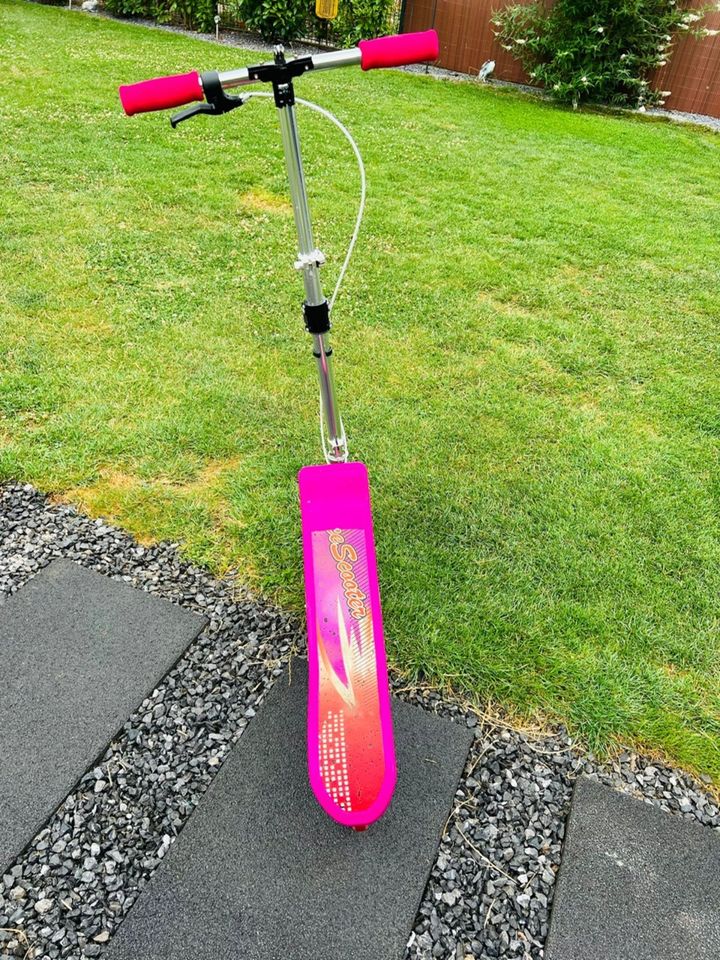 Space Scooter/Roller/Wipproller X580 - pink in Düren